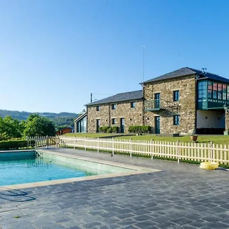 Luxurious In Outeiro - Private Pool * San Saturnino